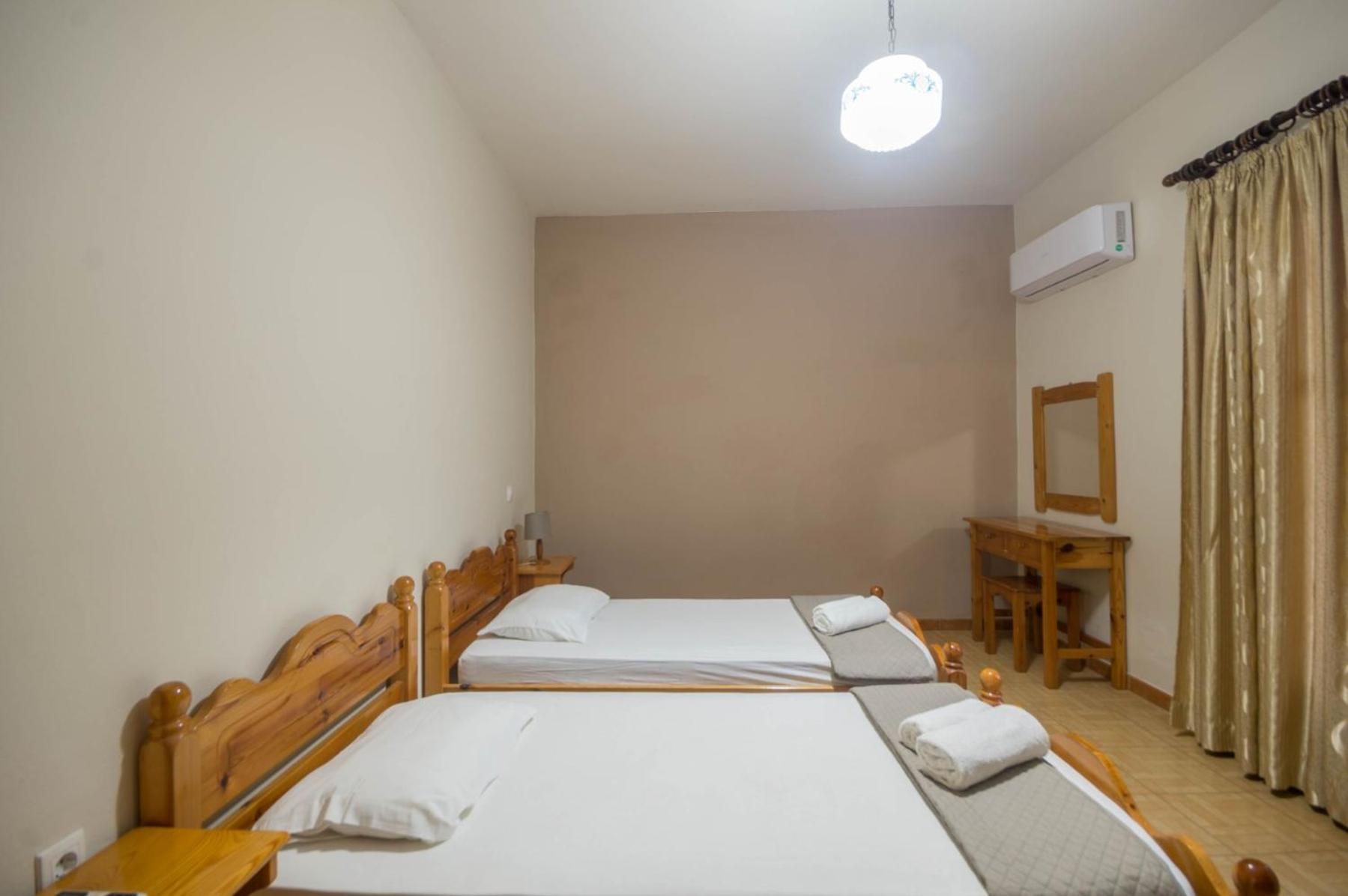 סידריון Chrysanthy Apartments מראה חיצוני תמונה