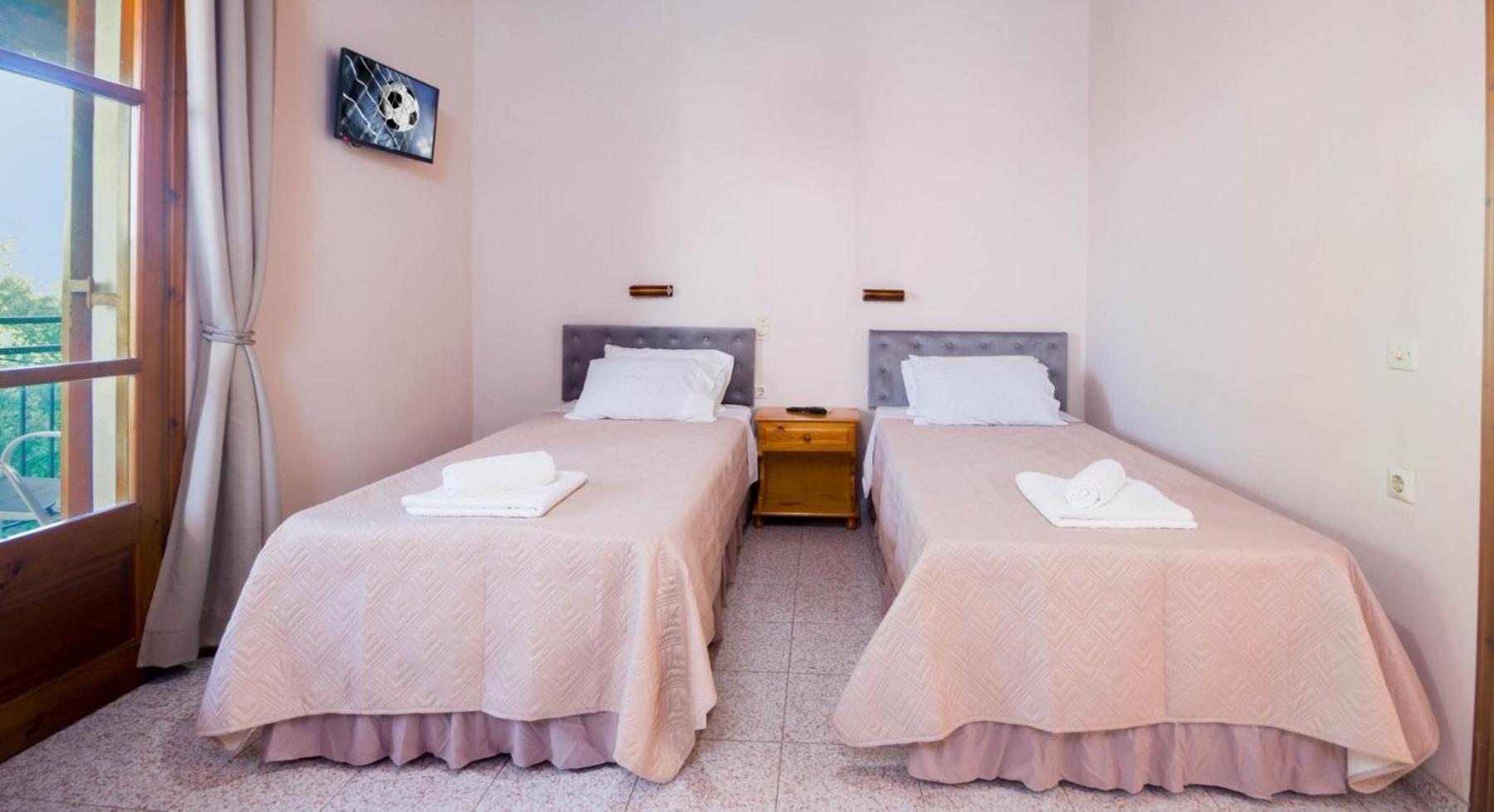 סידריון Chrysanthy Apartments מראה חיצוני תמונה
